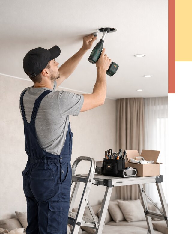 Установка и монтаж точечных светильников в натяжной потолок в Астрахани от 1850 руб. | ОТДЕЛОЧНИК-Стр